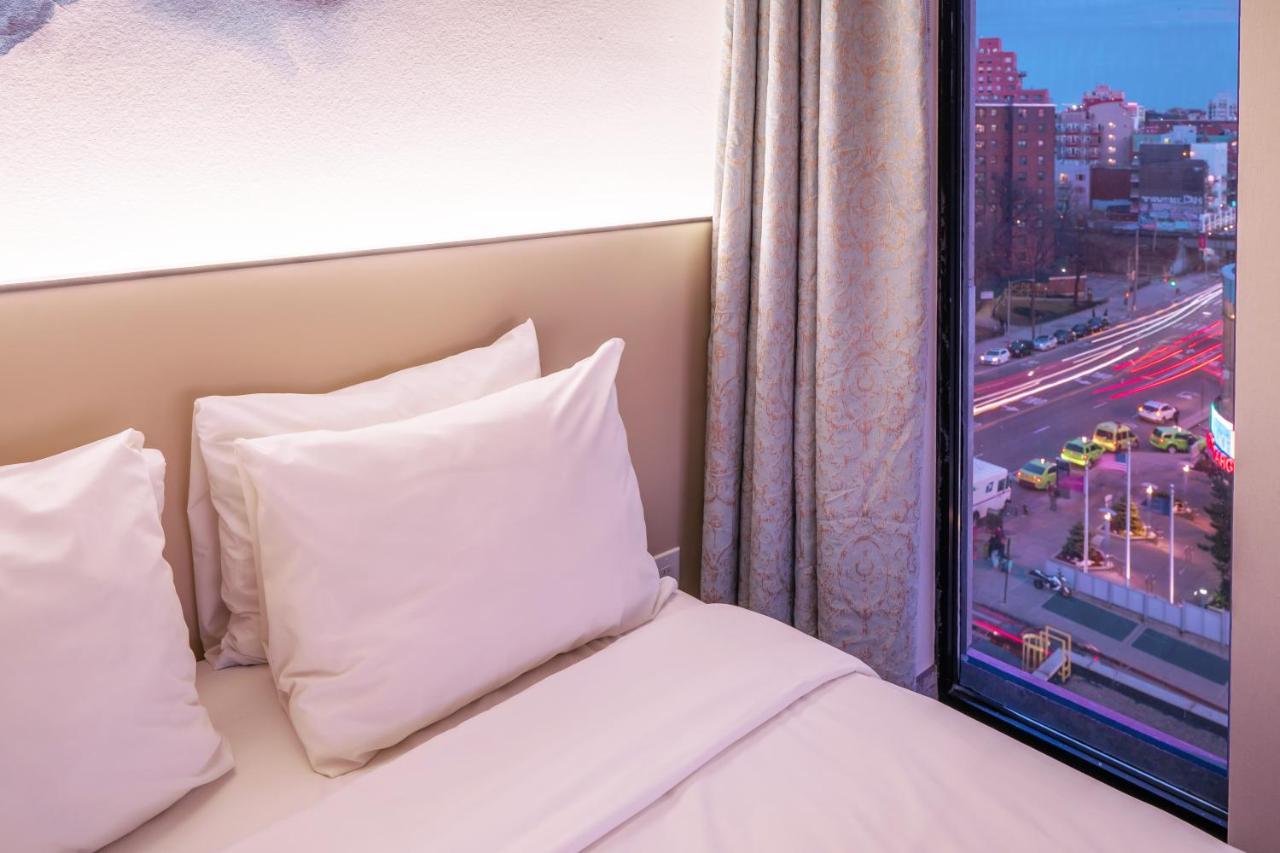The Parc Hotel New York Bagian luar foto